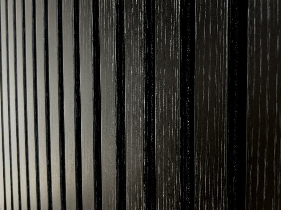 Akustikpanel - Black Oak m. sort baggrund - 60 x 240 cm