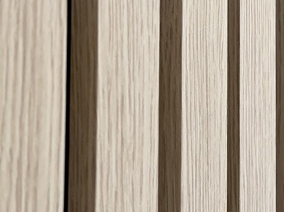 Akustikpanel - Lys Eg m. sort baggrund - 60,5 x 244 cm Akustikpanel