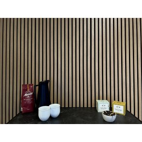 Akustikpanel - Oljerad Ek m. svart bakgrund - 60 x 240 cm