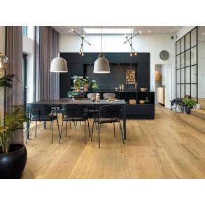 Bjelin Plankegulv - Woodura b�rstet Eg EKET 3.0 XXL med klar matlak - Bredde 271 mm