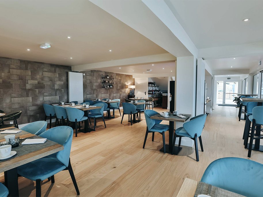 Bjelin Plankegulv - Woodura Eg HASSLARP 3.0 XL med Misty White pro matlak - Bredde 206 mm