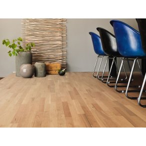 HARO Parketgulv 3-stav - Kirsebr Favorit med klar matlak - Bredde 180 mm