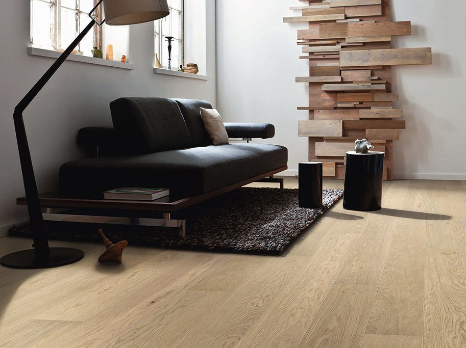 HARO Plankegulv - B�rstet Eg Markant med hvid permaDur lak - Bredde 180 mm 