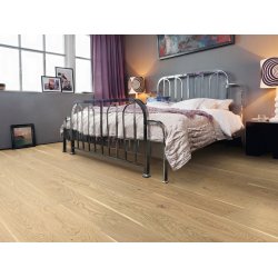 HARO Plankegulv - Brstet Eg Natur Lys med hvid naturaDur matlak - Bredde 180 mm