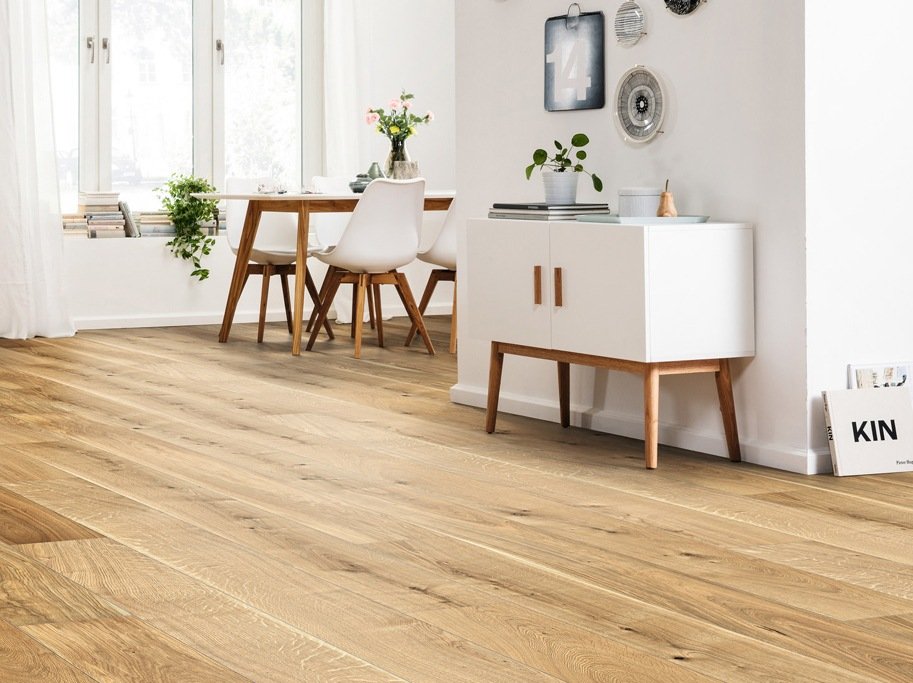 HARO Plankegulv - Brstet Eg Natur med klar naturaDur matlak - Bredde 180 mm 