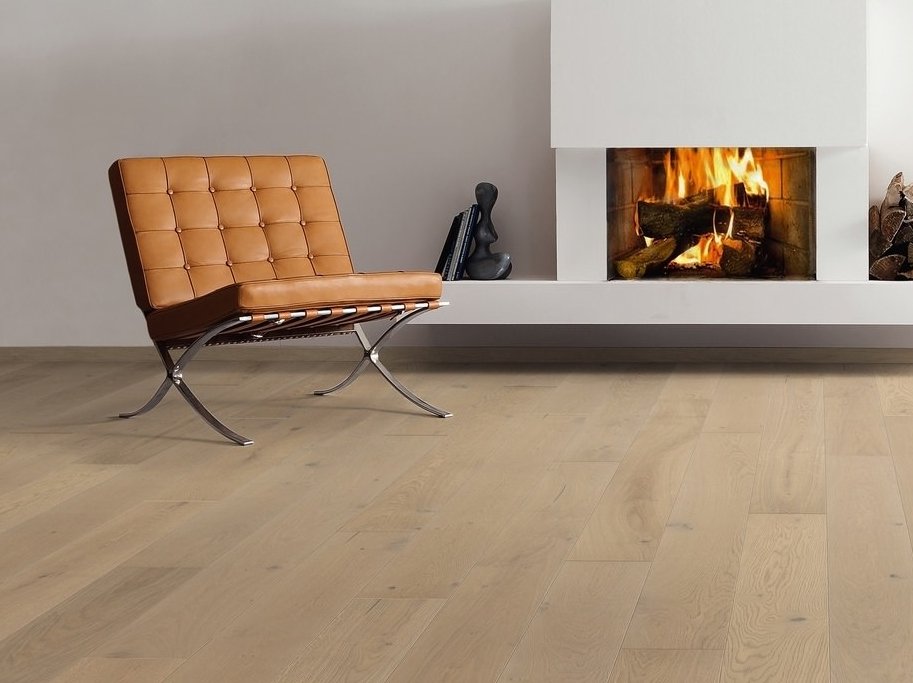 HARO Plankegulv - Brstet Eg Sandgr Sauvage med naturaDur matlak - Bredde 180 mm