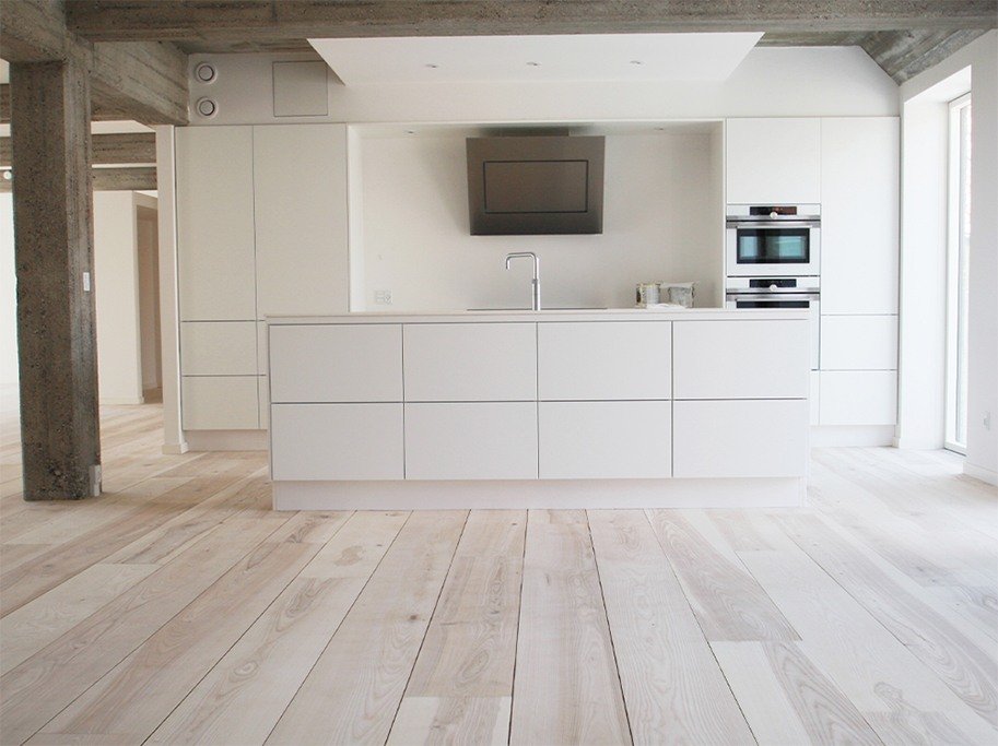 Massivt Plankegulv 22 mm - Ubehandlet Ask Natur - Bredde 260 mm