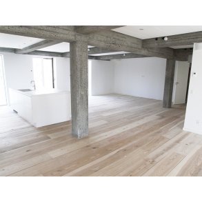 Massivt Plankegulv 22 mm - Ubehandlet Ask Natur - Bredde 210 mm