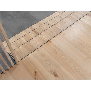 Massivt Plankegulv 30 mm - Ubehandlet Ask Natur - Bredde 130 mm
