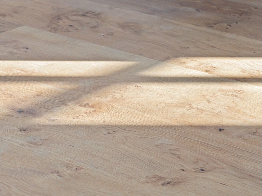 Massivt Plankegulv 30 mm - Ubehandlet Eg Natur - Bredde 210 mm