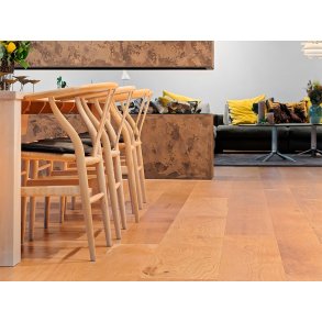 Massivt Plankegulv 30 mm - Ubehandlet Eg Natur - Bredde 180 mm