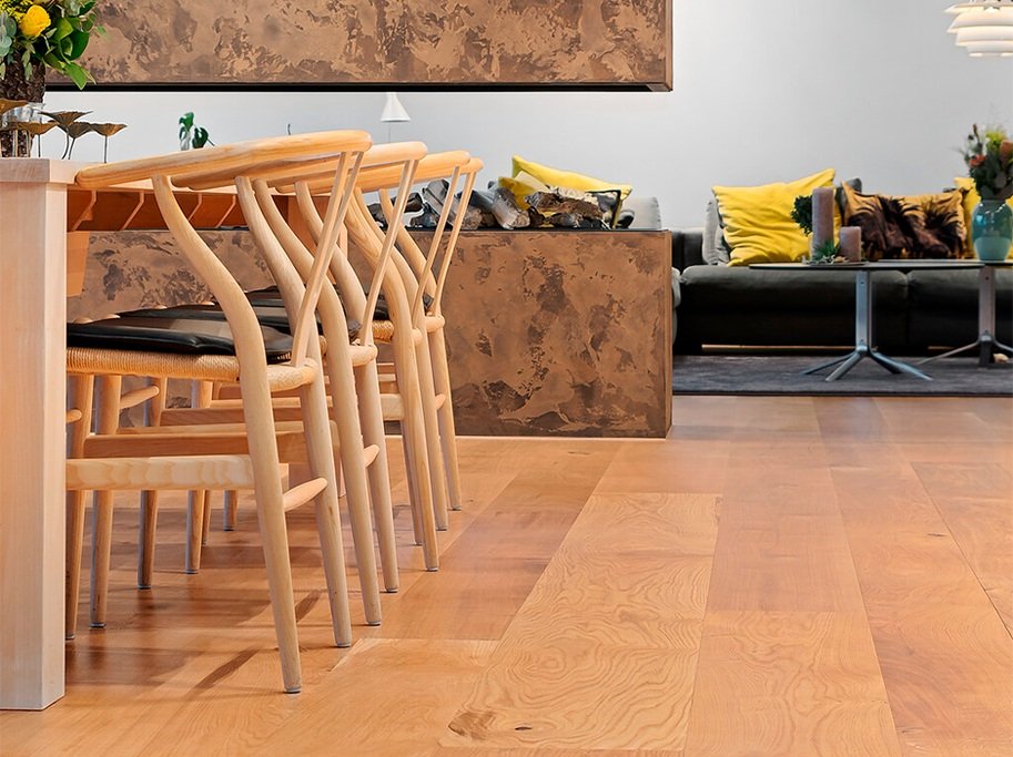 Massivt Plankegulv 30 mm - Ubehandlet Eg Natur - Bredde 180 mm