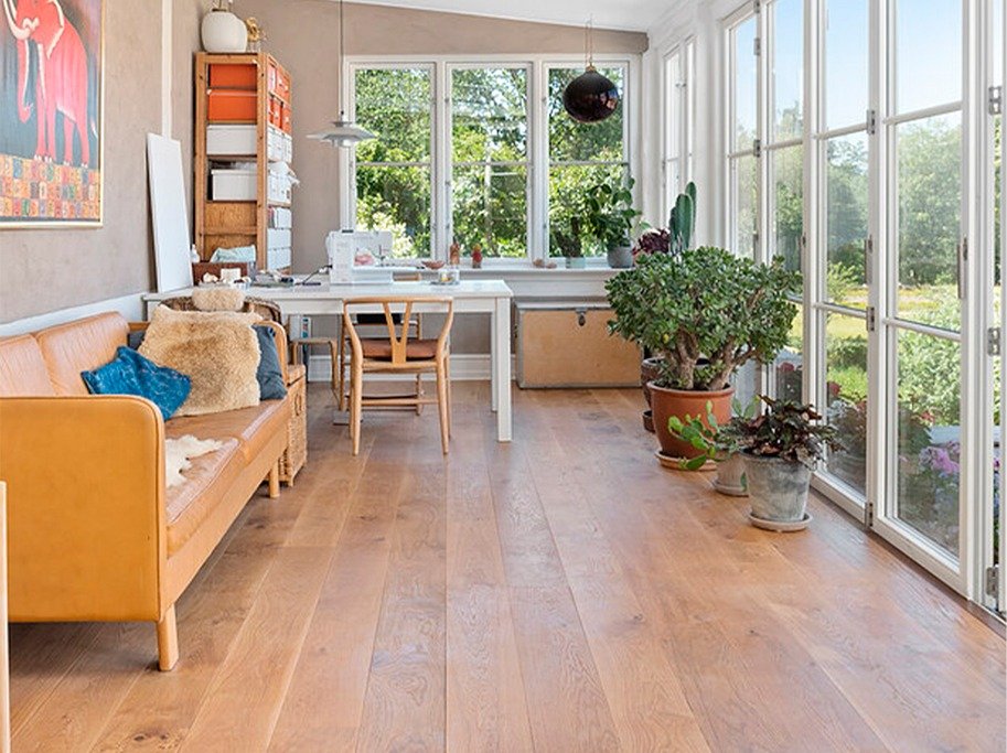 Massivt Plankegulv 30 mm - Ubehandlet Eg Natur - Bredde 130 mm