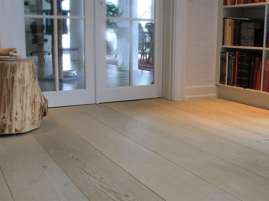 Massivt Plankegulv 30 mm - Ubehandlet Eg Select - Bredde 180 mm