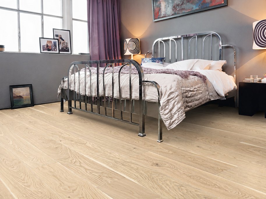 HARO Plankegulv - B�rstet Eg Markant/Rustik med hvid permaDur matlak - Bredde 180 mm 