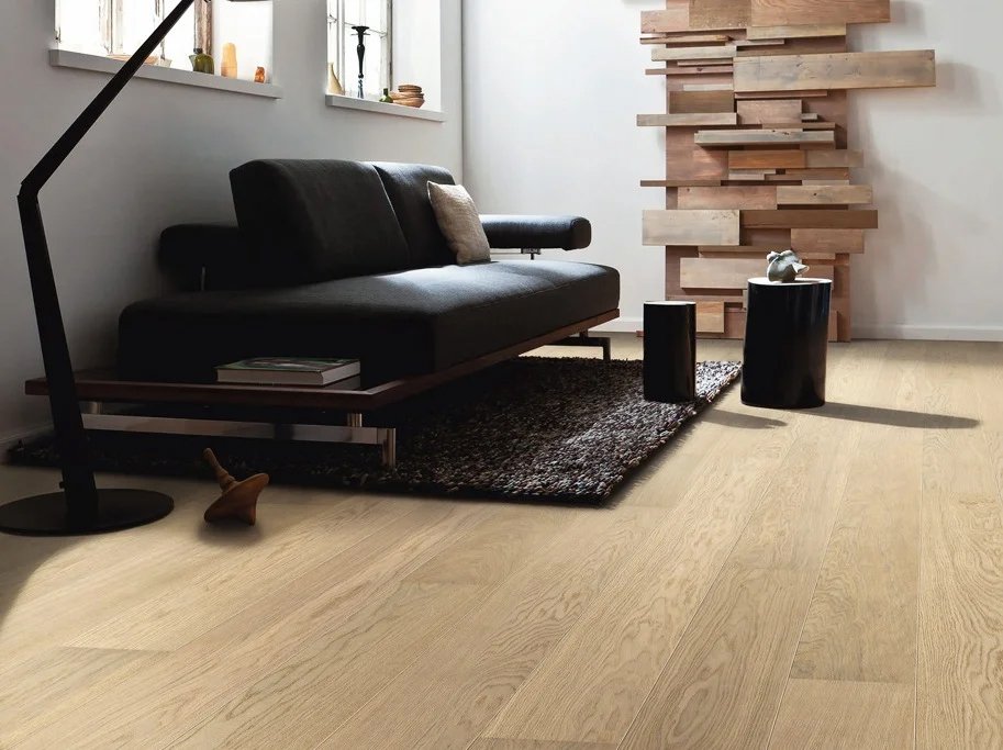 Plankegulv - Brstet Eg Nordic med hvid matlak - Bredde 180 mm