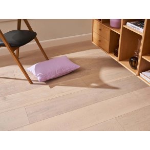 Plankegulv - Herregrdsplank i brstet Eg Natur med invisible matlak - Bredde 260 mm