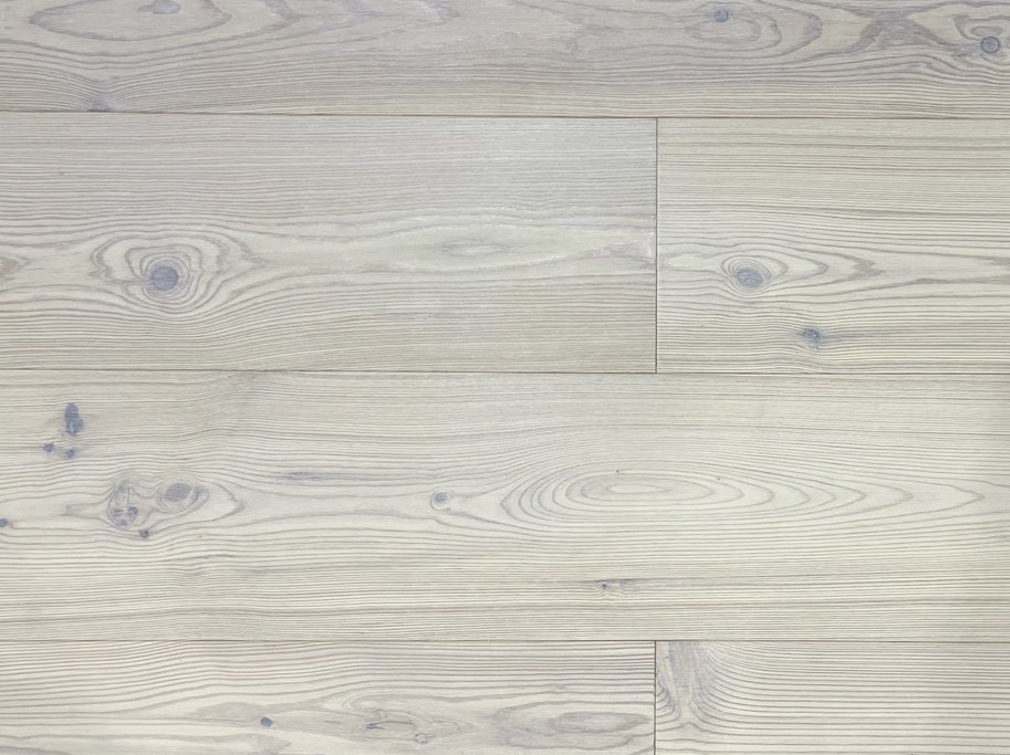 Plankegulv - Brstet Lrk med hvid olie - Bredde 190 mm