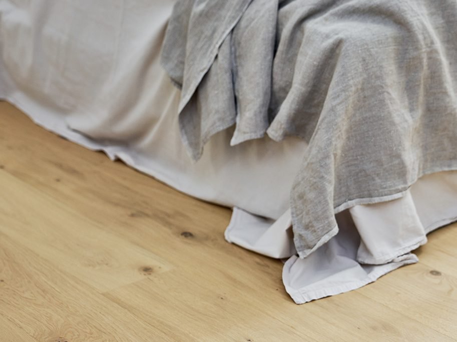 Slotsplank - Brstet Eg Accent med hvid matlak - Bredde 190 mm