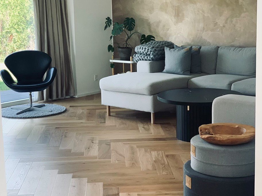 Sildeben med kliksystem - Brstet Eg Classic med matlak - Bredde 130 mm